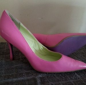 Suzanne Somers  leather heels as 9w